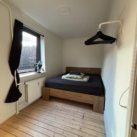 Cph Walk To Near Metro & Airport * Copenhaga